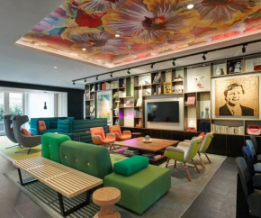 citizenM Amstel Amsterdam